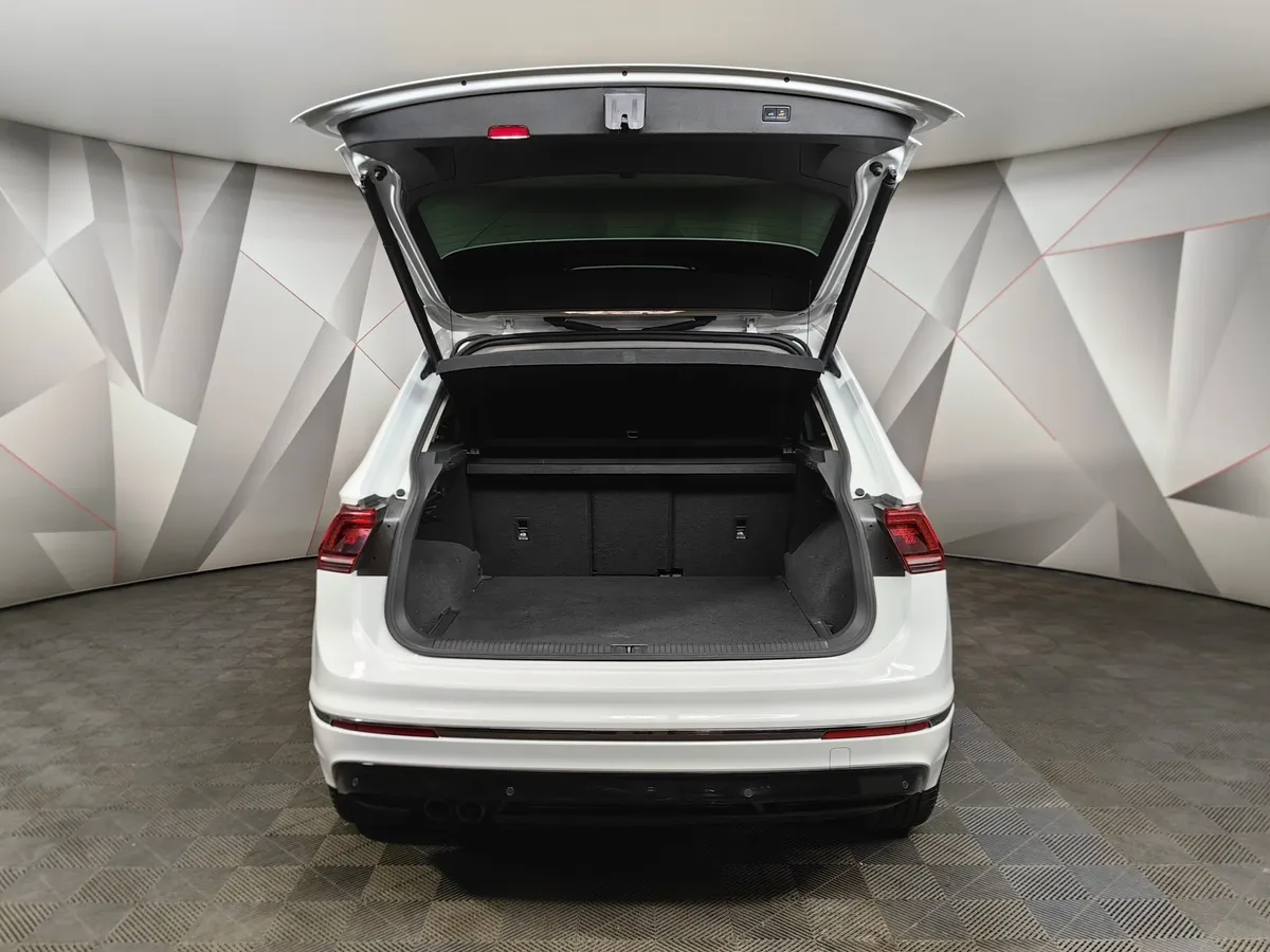 Volkswagen Tiguan 2.0 TDI 4Motion DSG (150 л.с.) Sportline Белый в АВИЛОН. Слайд №12