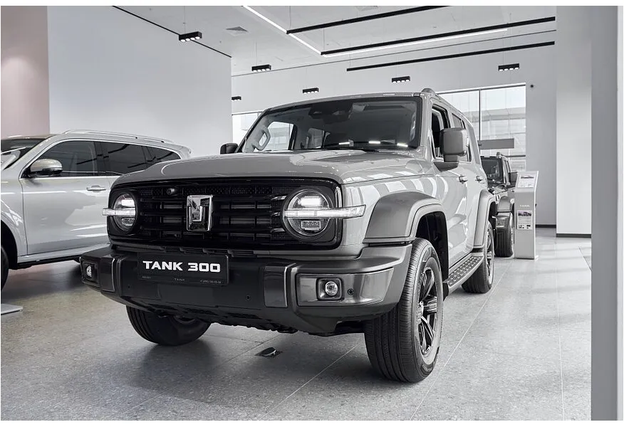 АВИЛОН - TANK 300 2.0T AT 4WD (220 л.с.) City Premium Серый - slide 0