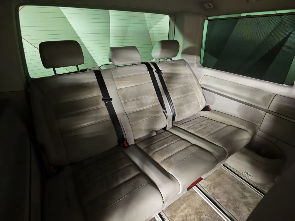 Volkswagen Multivan 2.0 biTDI DSG 4 MOTION (180 л.с.) Highline Черный в АВИЛОН. Слайд №22