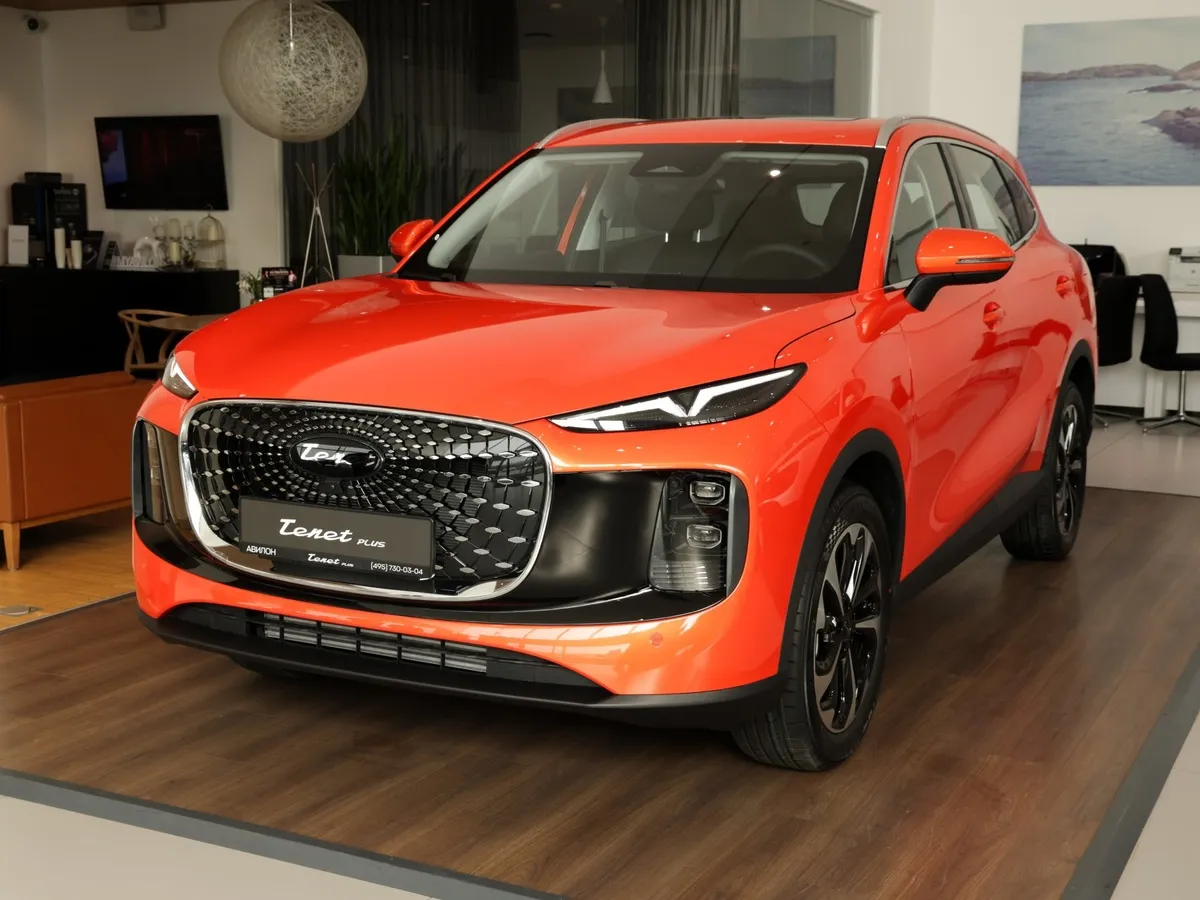 Tenet Plus L6 1.5T 6DCT 2WD (147 л.с.) Ультра Оранжевый в АВИЛОН. Слайд №1
