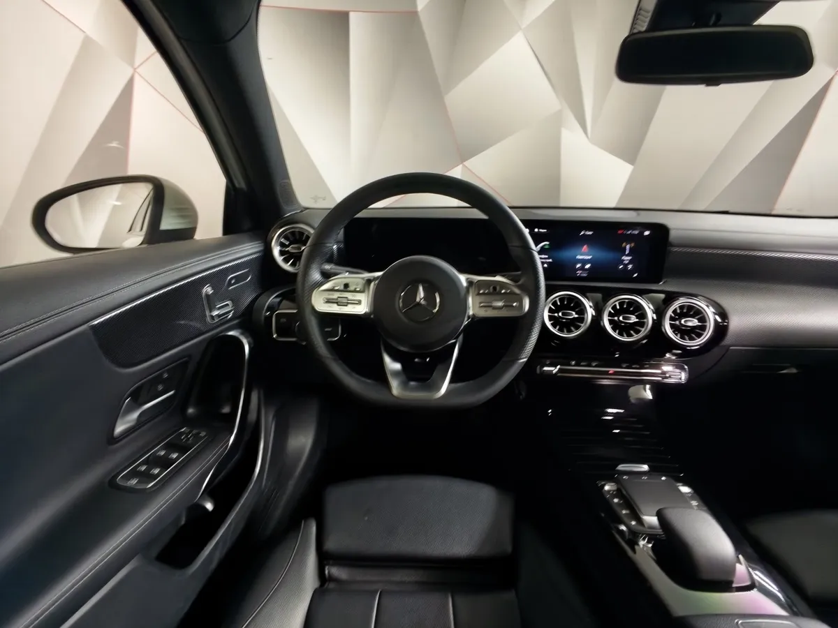 Mercedes-Benz A-Класс A 200 7G-DCT (150 л.с.) Sport Белый в АВИЛОН. Слайд №20
