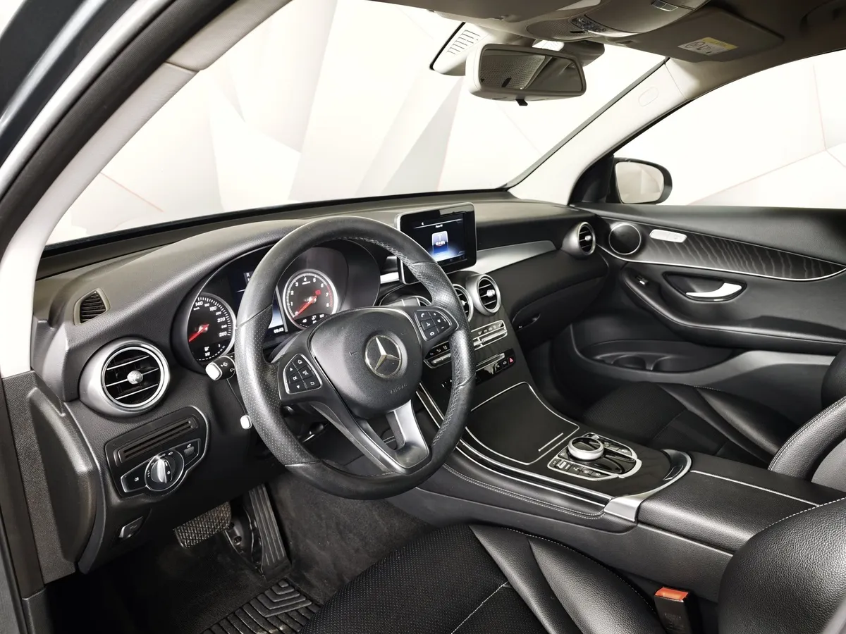 Mercedes-Benz GLC 250 9G-TRONIC 4MATIC (211 л.с.) Особая серия Серый в АВИЛОН. Слайд №19