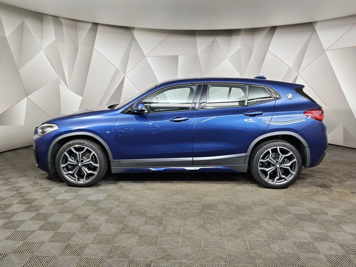 BMW X2 20i xDrive AT (192 л.с.) M Sport X Синий в АВИЛОН. Слайд №4
