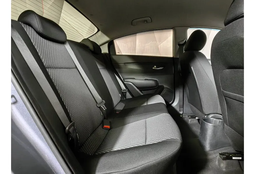 Kia Rio 1.6 AT (123 л.с.) Серый в АВИЛОН. Слайд №16