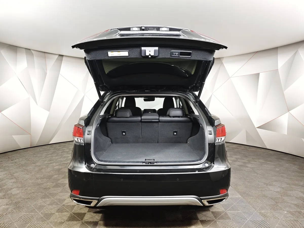 Lexus RX 2.0 AT AWD (238 л.с.) Executive Черный в АВИЛОН. Слайд №12