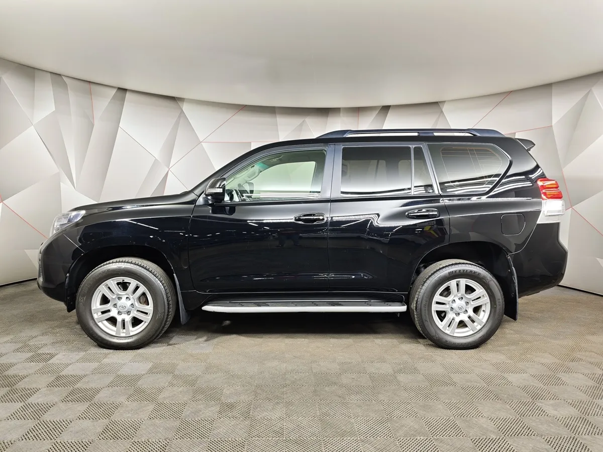 Toyota Land Cruiser Prado 4.0 AT 4WD (282 л.с.) Стандарт Черный в АВИЛОН. Слайд №5