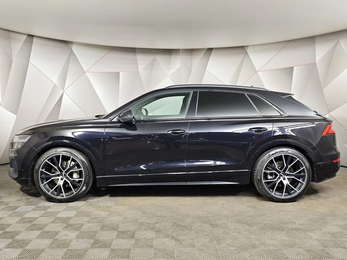 Audi Q8 55 TFSI Tiptronic quattro (340 л.с.) Черный в АВИЛОН. Слайд №5
