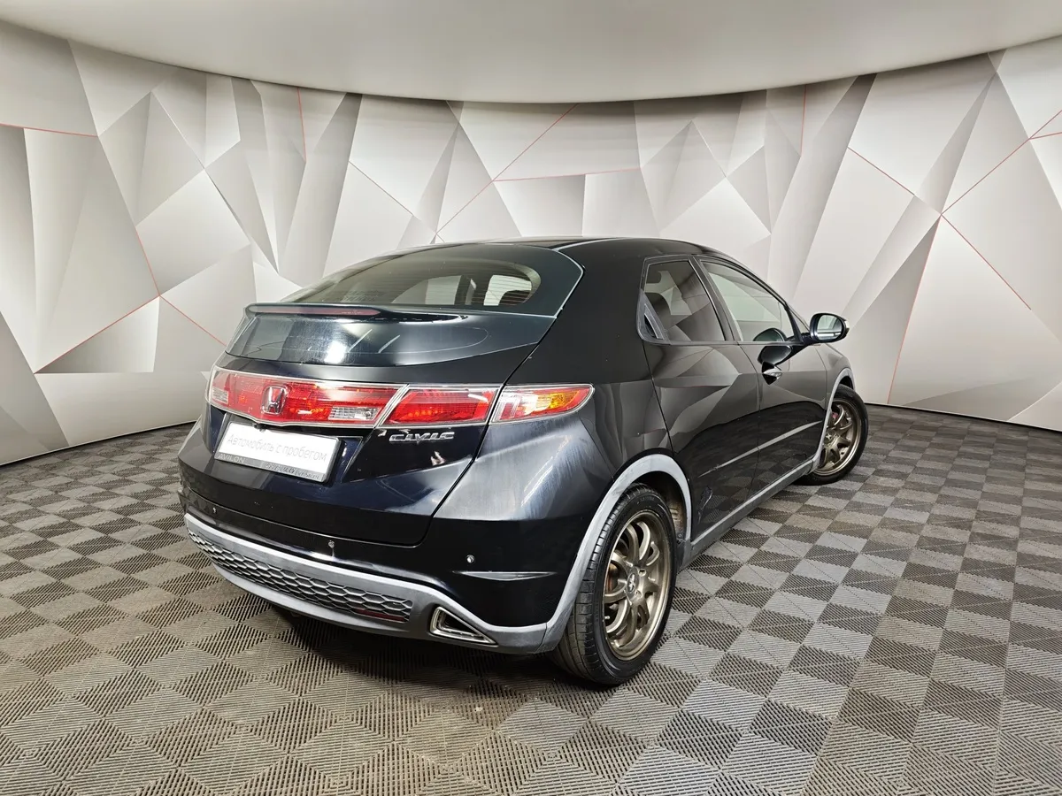 Honda Civic 1.8 I-SHIFT (140 л.с.) Черный в АВИЛОН. Слайд №2