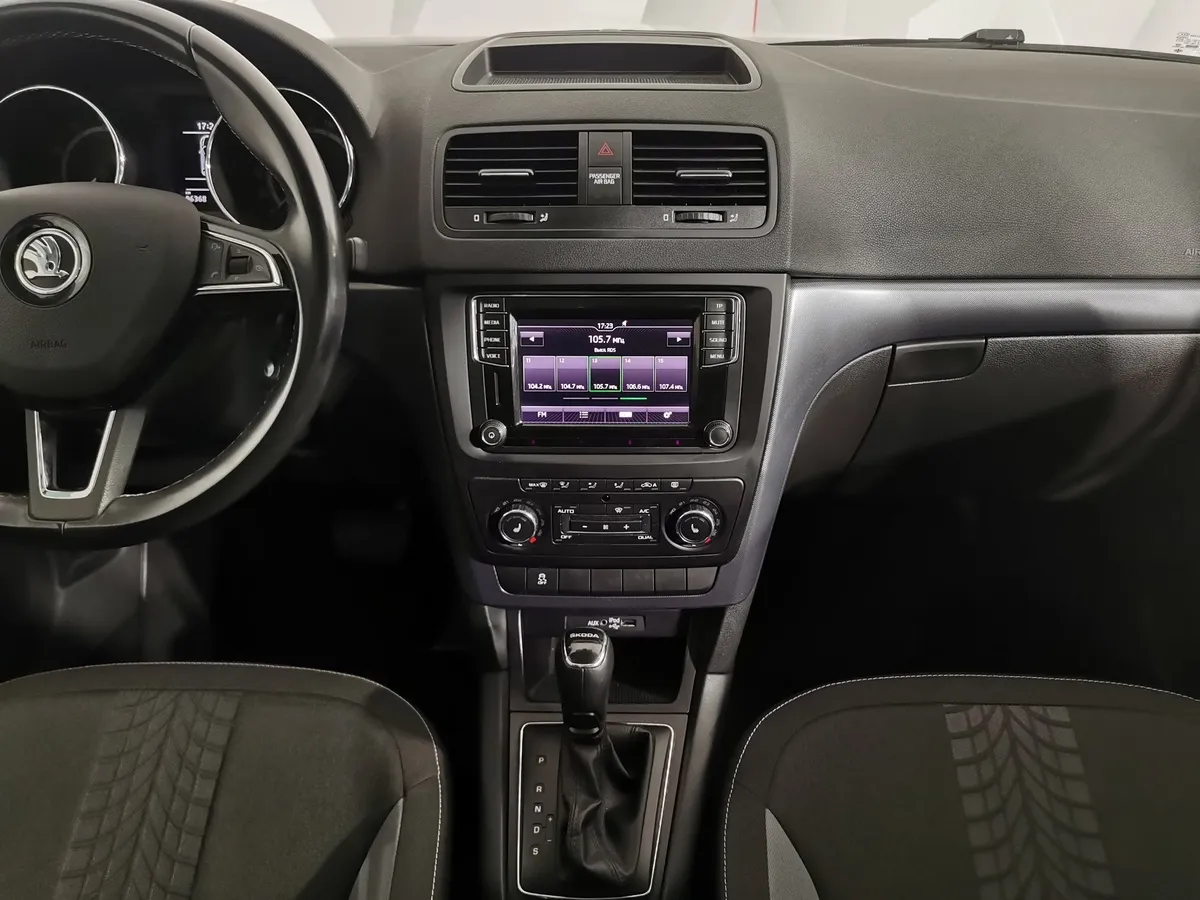 Skoda Yeti 1.6 AT (110 л.с.) Белый в АВИЛОН. Слайд №14