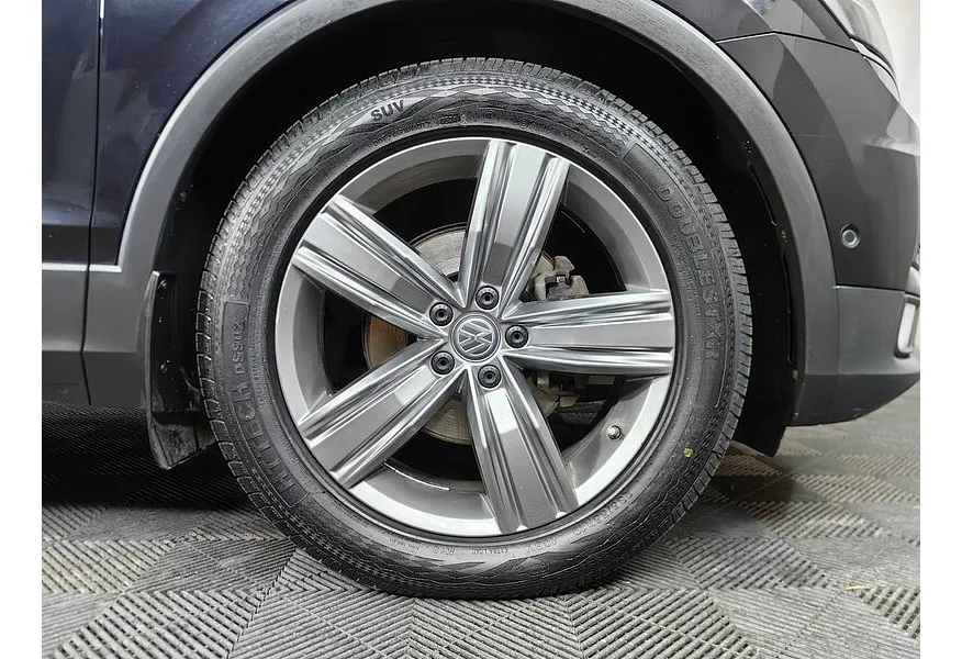 Volkswagen Tiguan 2.0 TDI 4Motion DSG (150 л.с.) Sportline Черный в АВИЛОН. Слайд №20