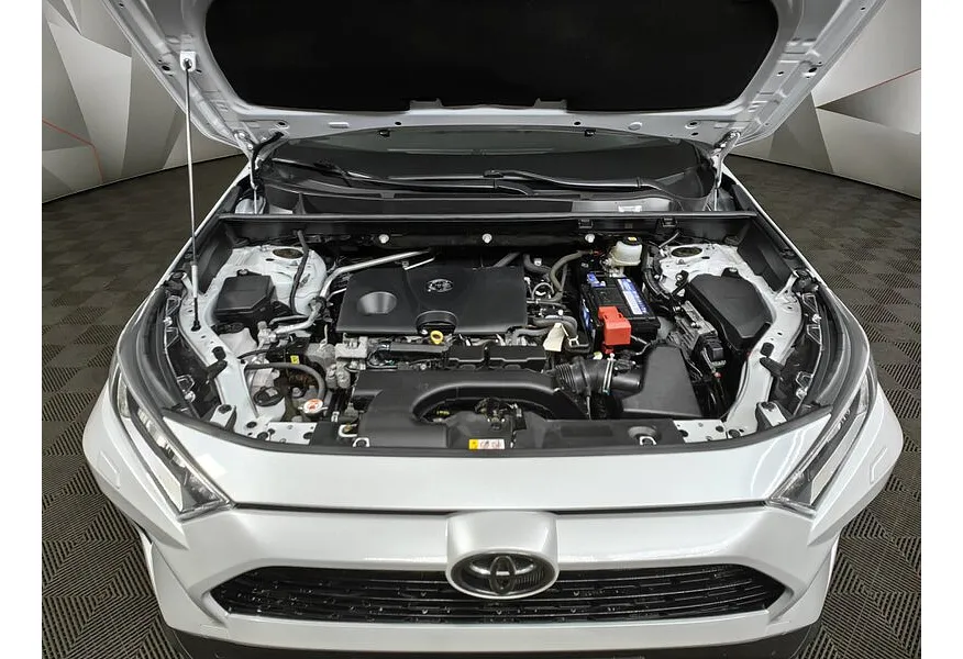 Toyota RAV4 2.0i CVT AWD (149 л.с.) Белый в АВИЛОН. Слайд №11