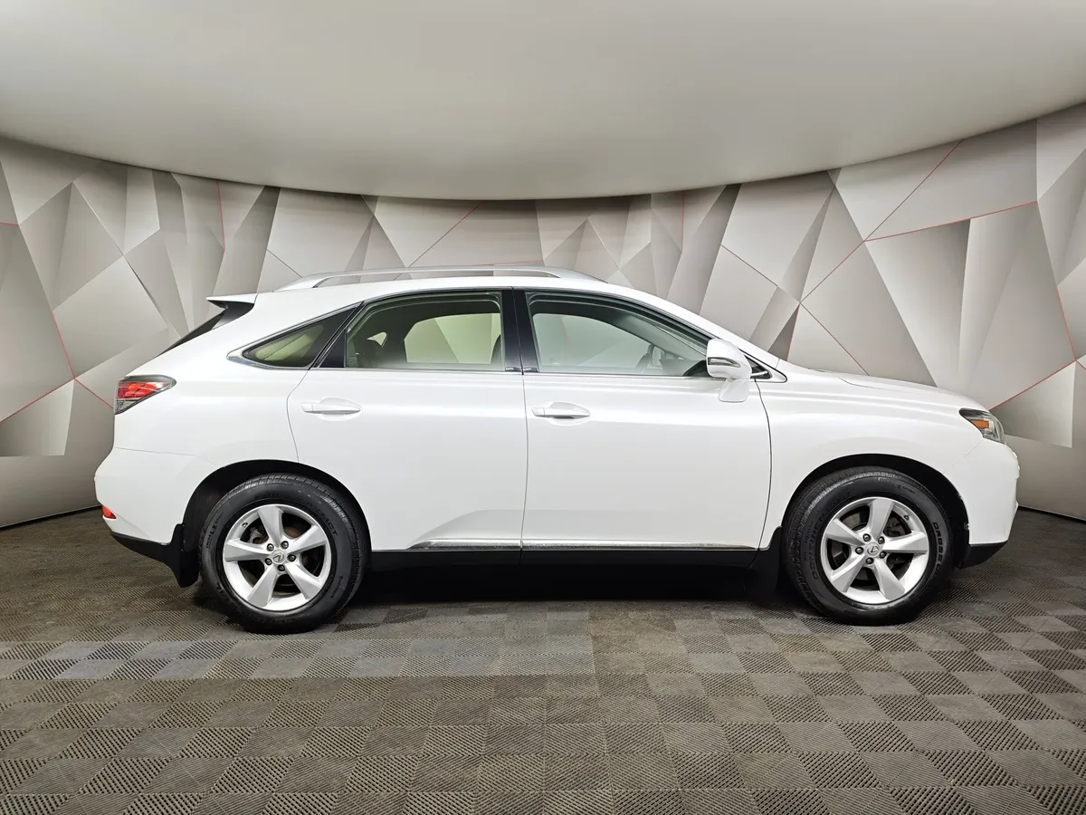 Lexus RX 270 AT (188 л.с.) Белый в АВИЛОН. Слайд №6