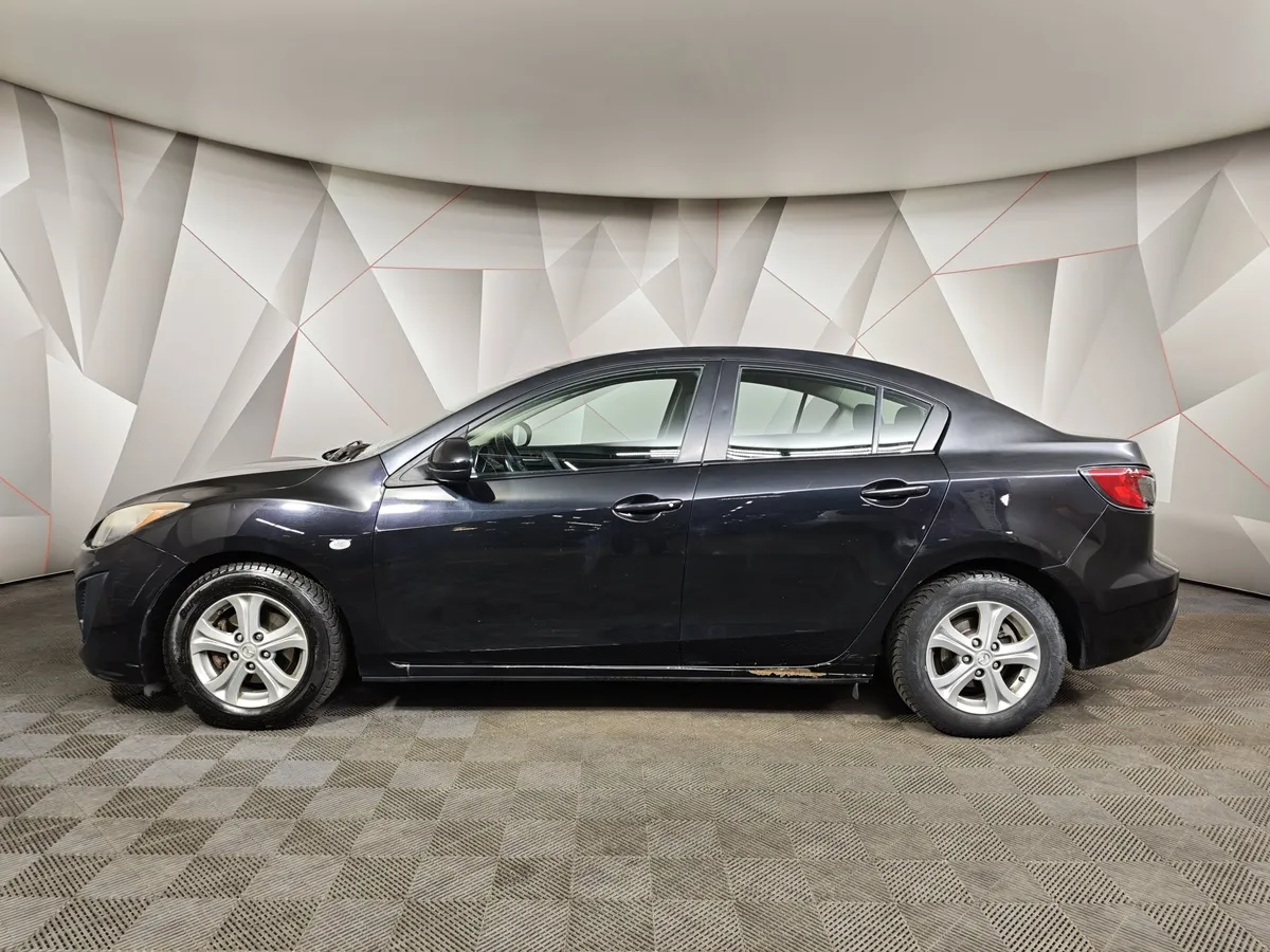 Mazda 3 1.6 AT (105 л.с.) Черный в АВИЛОН. Слайд №5