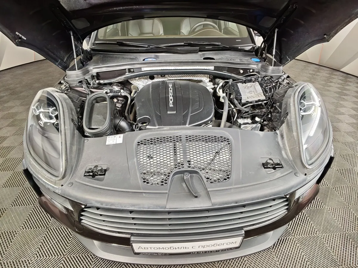 Porsche Macan 2.0 TFSI AMT 4WD (265 л.с.) R4 Коричневый в АВИЛОН. Слайд №11