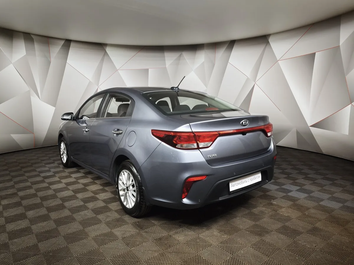 Kia Rio 1.6 AT (123 л.с.) Серый в АВИЛОН. Слайд №4