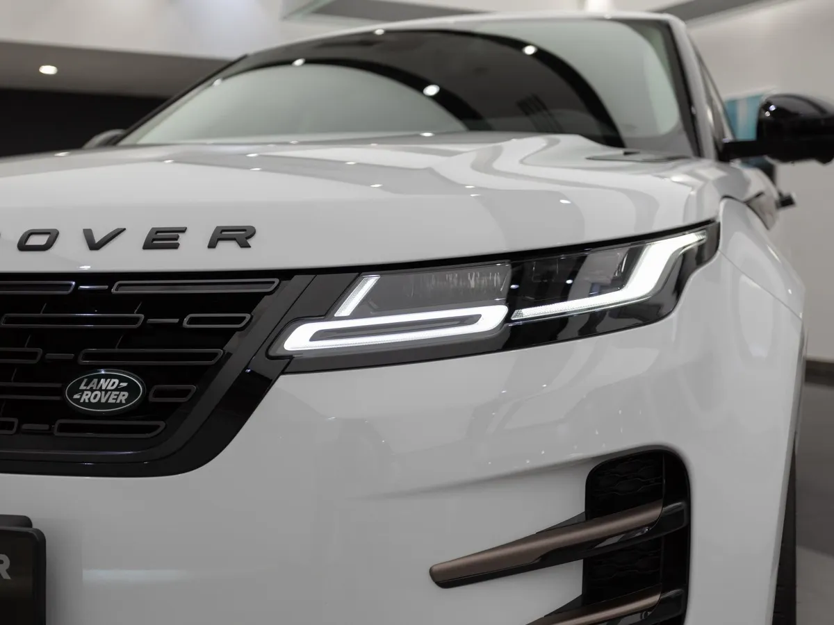 Land Rover Range Rover Evoque 2.0 AT 4WD (249 л.с.) Driving Light Glory Белый в АВИЛОН. Слайд №16