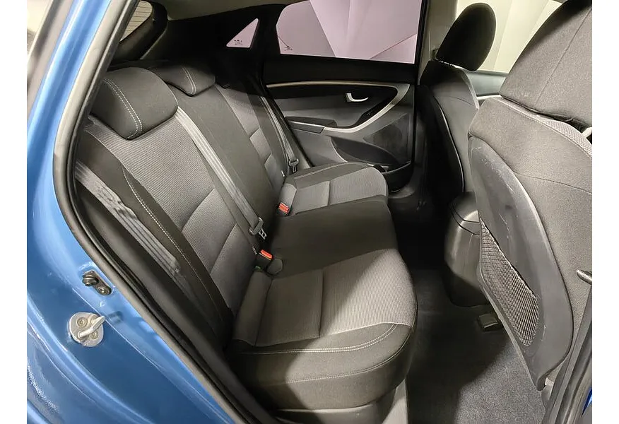 Hyundai i30 1.6 AT (130 л.с.) Active Голубой в АВИЛОН. Слайд №15