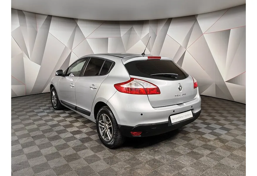 Renault Megane 1.6 MT (106 л.с.) Голубой в АВИЛОН. Слайд №4 Renault Megane 1.6 MT (106 л.с.) Голубой в АВИЛОН. Слайд №4