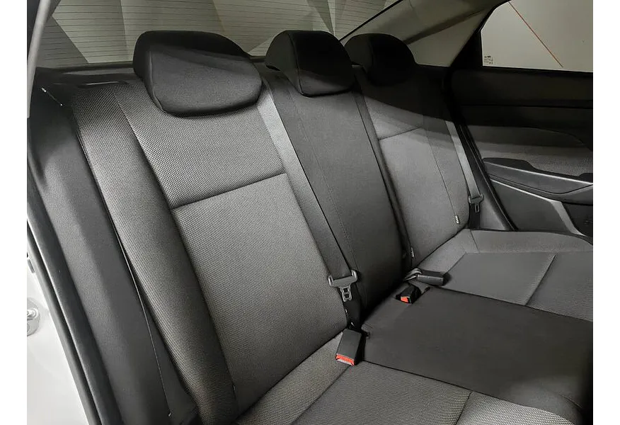 АВИЛОН - Hyundai Solaris 1.6 AT (123 л.с.) Elegance Белый - slide 8