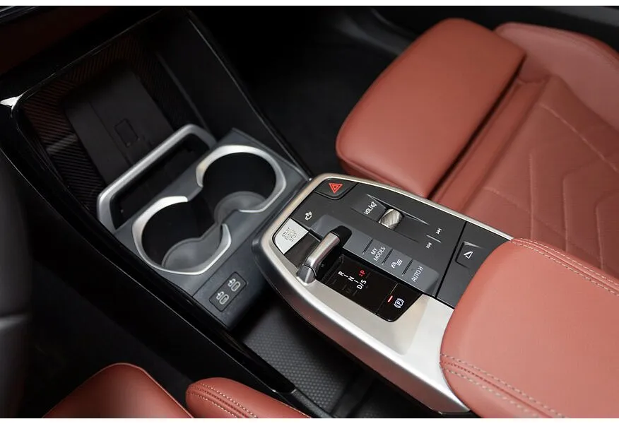 BMW X2 20i xDrive AT (192 л.с.) Серый в АВИЛОН. Слайд №18