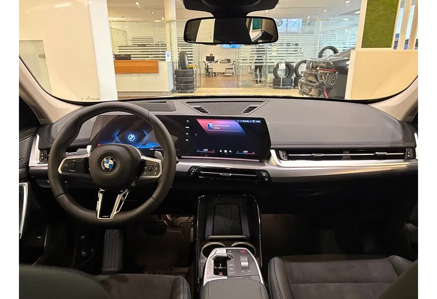 BMW X1 xDrive25 Li (204 л.с.) в АВИЛОН. Слайд №6