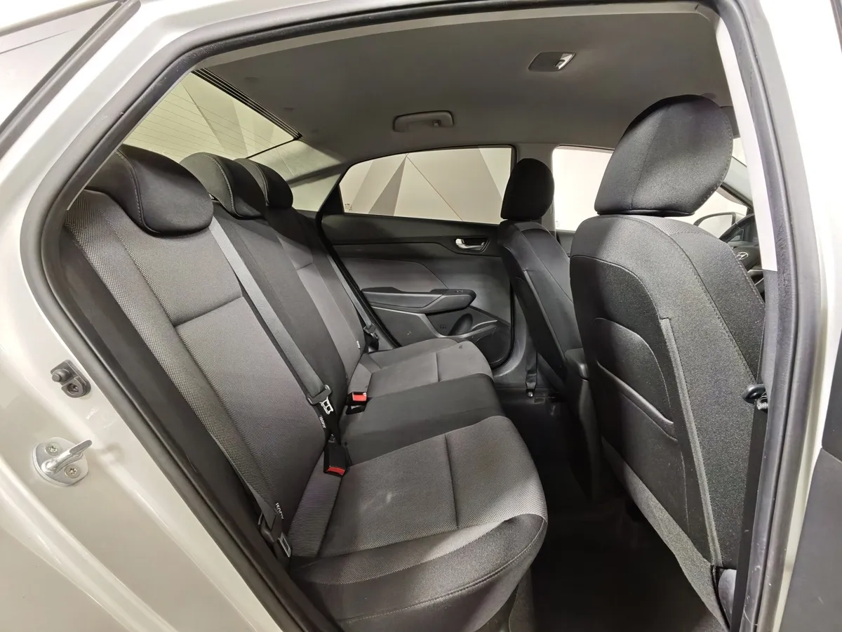 Hyundai Solaris 1.6 AT (123 л.с.) Elegance Бежевый в АВИЛОН. Слайд №16