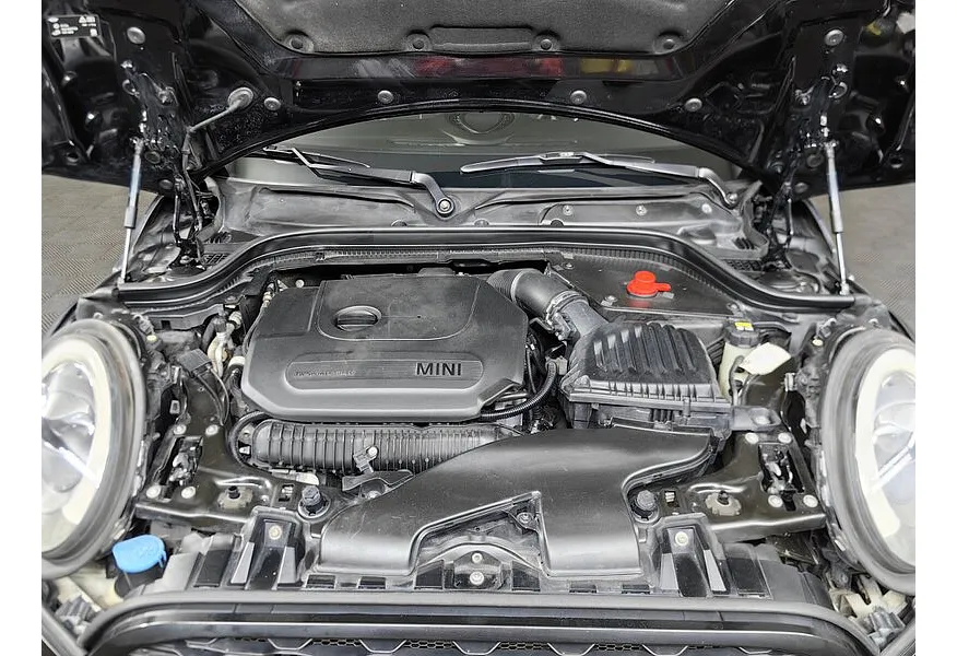 MINI 3 двери JCW 2.0 AT (231 л.с.) Черный в АВИЛОН. Слайд №10