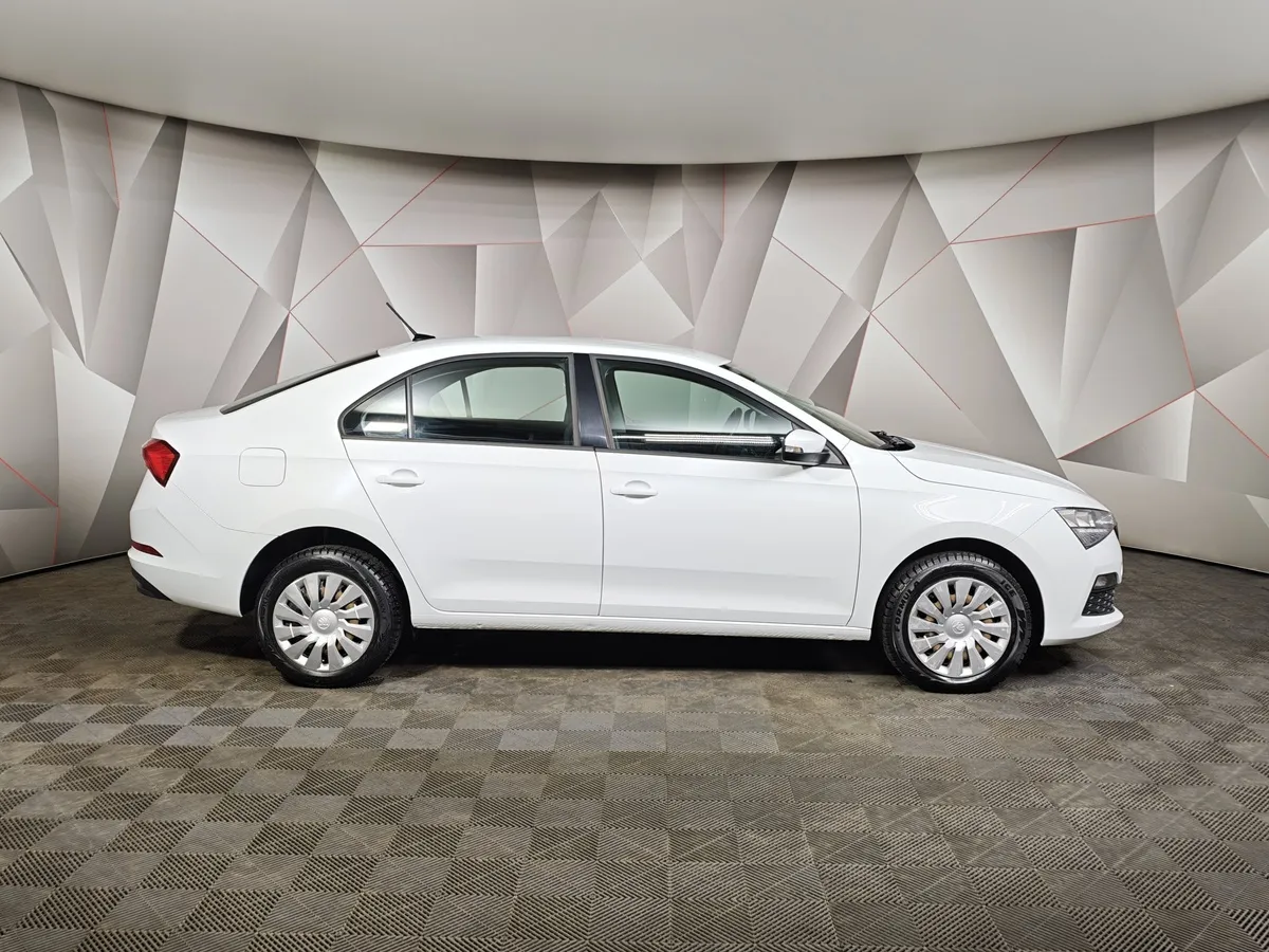 Skoda Rapid 1.6 AT (110 л.с.) Белый в АВИЛОН. Слайд №6