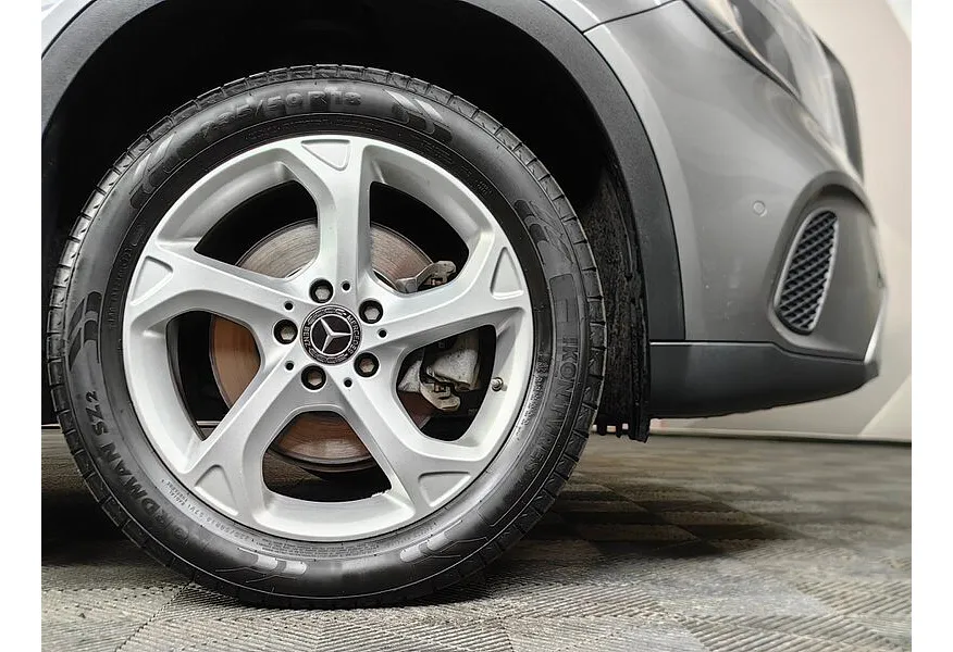 Mercedes-Benz GLA 250 7G-DCT 4MATIC (211 л.с.) Особая серия Серый в АВИЛОН. Слайд №9