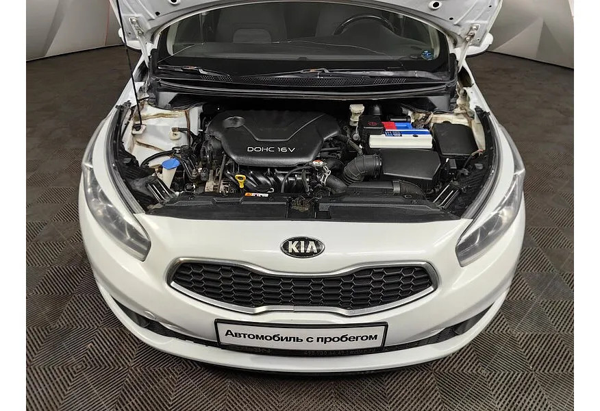 Kia Ceed 1.6 MT (129 л.с.) Comfort Белый в АВИЛОН. Слайд №10