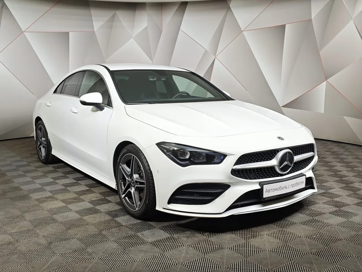 Mercedes-Benz CLA 200 7G-DCT (150 л.с.) Sport Белый в АВИЛОН. Слайд №3