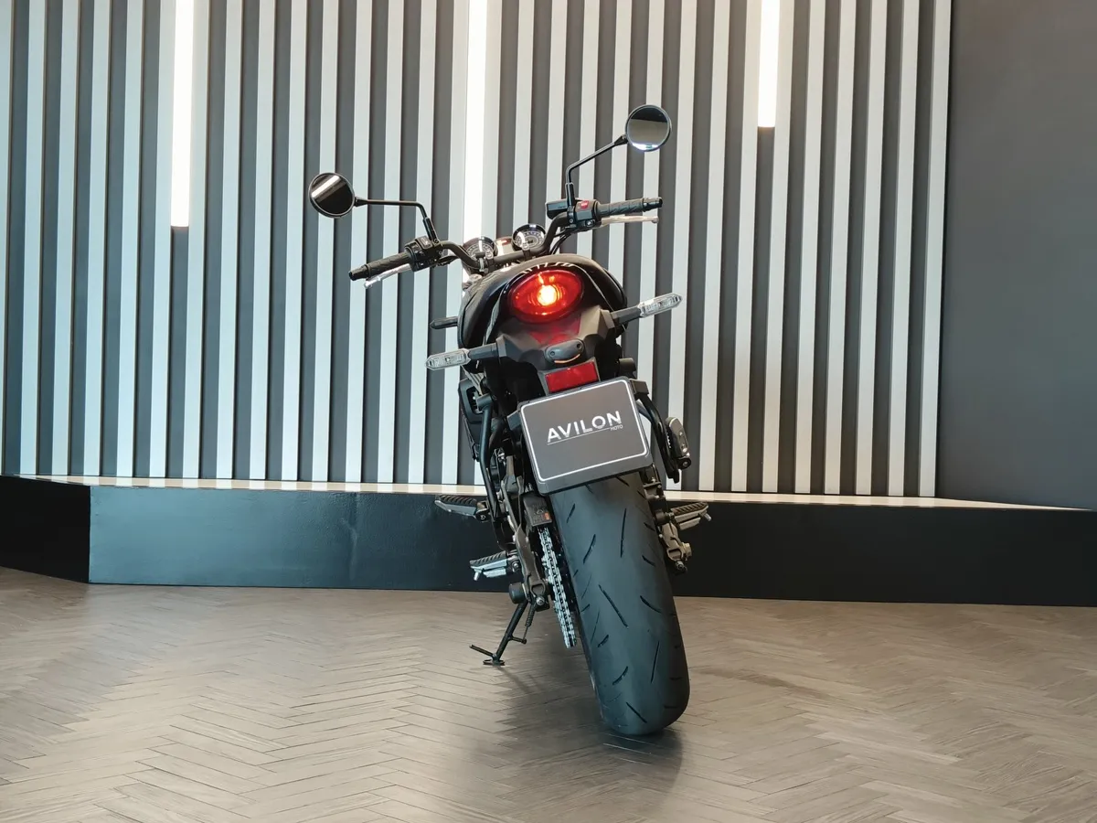 Kawasaki Z650RS 649 см³ (68 л.с.) (68) 649 Серый в АВИЛОН. Слайд №4