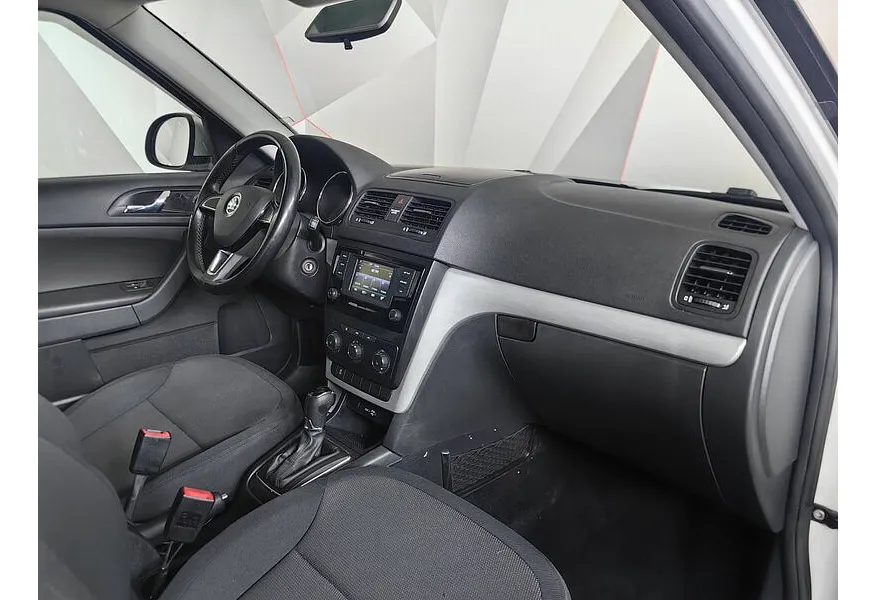 АВИЛОН - Skoda Yeti 1.4 TSI DSG (122 л.с.) Active Белый - slide 8