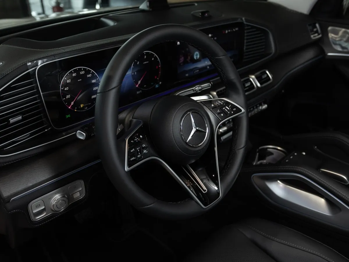 Mercedes-Benz GLE 300d 4MATIC 9G-TRONIC (269 л.с.) Белый в АВИЛОН. Слайд №3