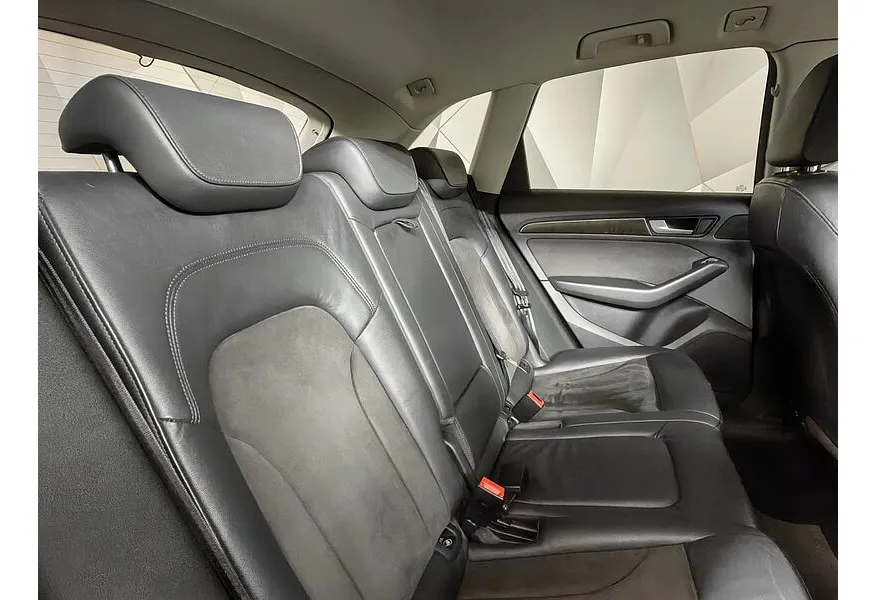 Audi Q5 2.0 TFSI Tiptronic quattro (225 л.с.) Синий в АВИЛОН. Слайд №16