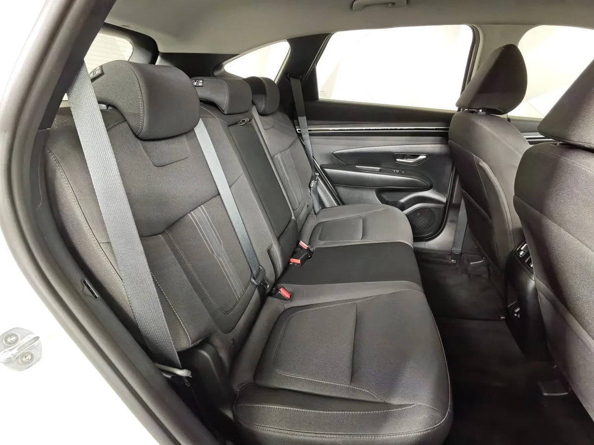 Hyundai Tucson D2.0 Smartstream 8AT 4WD (186 л.с.) Lifestyle Белый в АВИЛОН. Слайд №16