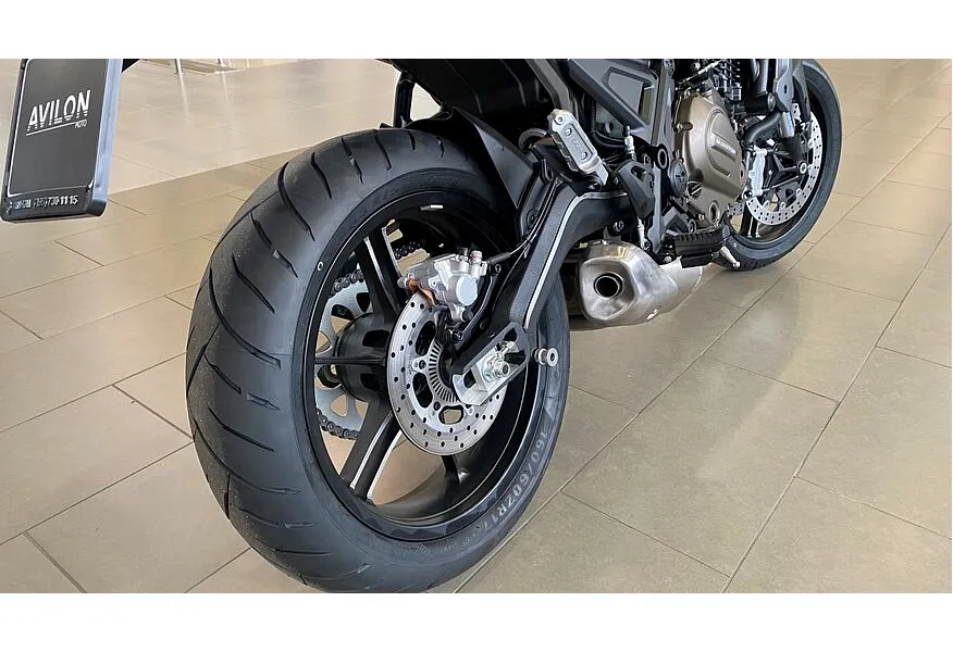АВИЛОН - QJMOTOR SRK 700 700 см³ (73 л.с.) 700 Красный - slide 11