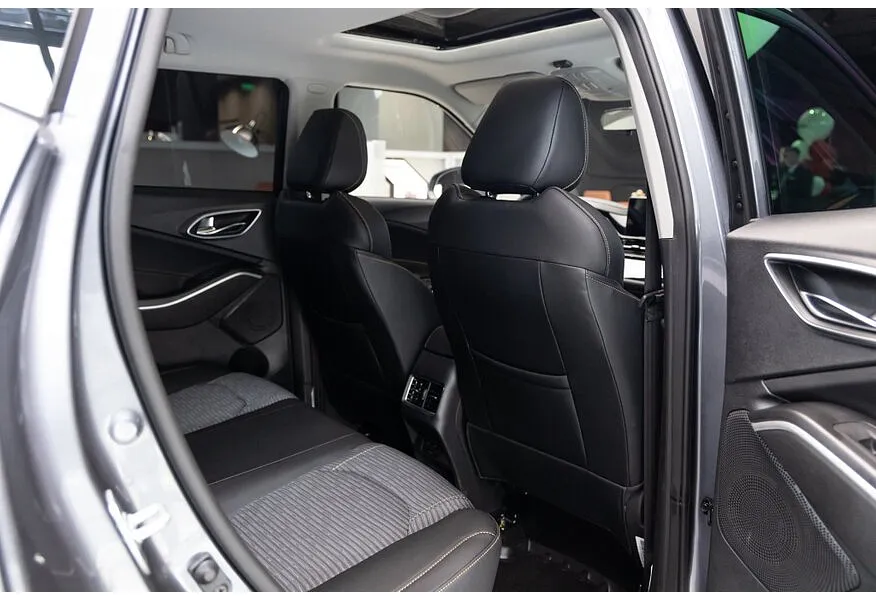 Москвич 3 1.5 CVT (136 л.с.) Standart Plus Черный в АВИЛОН. Слайд №11