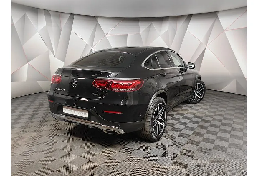 Mercedes-Benz GLC Купе 220 d 9G-TRONIC 4MATIC (194 л.с.) Premium Черный в АВИЛОН. Слайд №2