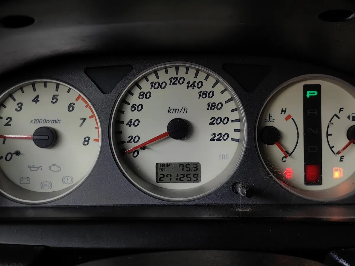 Mitsubishi Lancer 1.6 AT (98 л.с.) Красный в АВИЛОН. Слайд №13