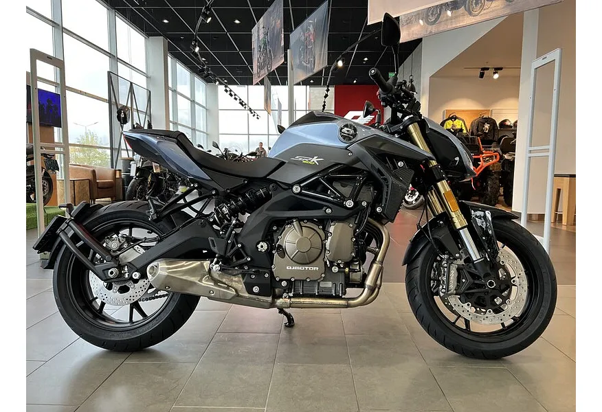 LIVE. Слайд №4