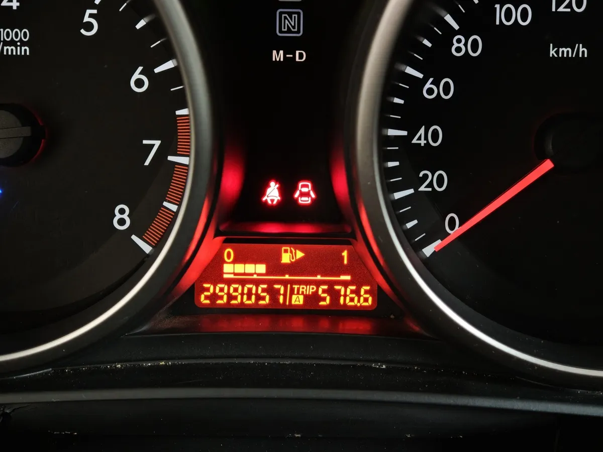 Mazda 3 1.6 AT (104 л.с.) Active Серебристый в АВИЛОН. Слайд №17