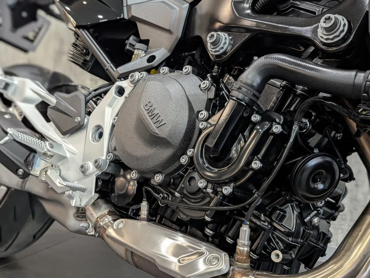 BMW Motorrad F 900 R F 900 R 895 см³ 895 Черный в АВИЛОН. Слайд №7