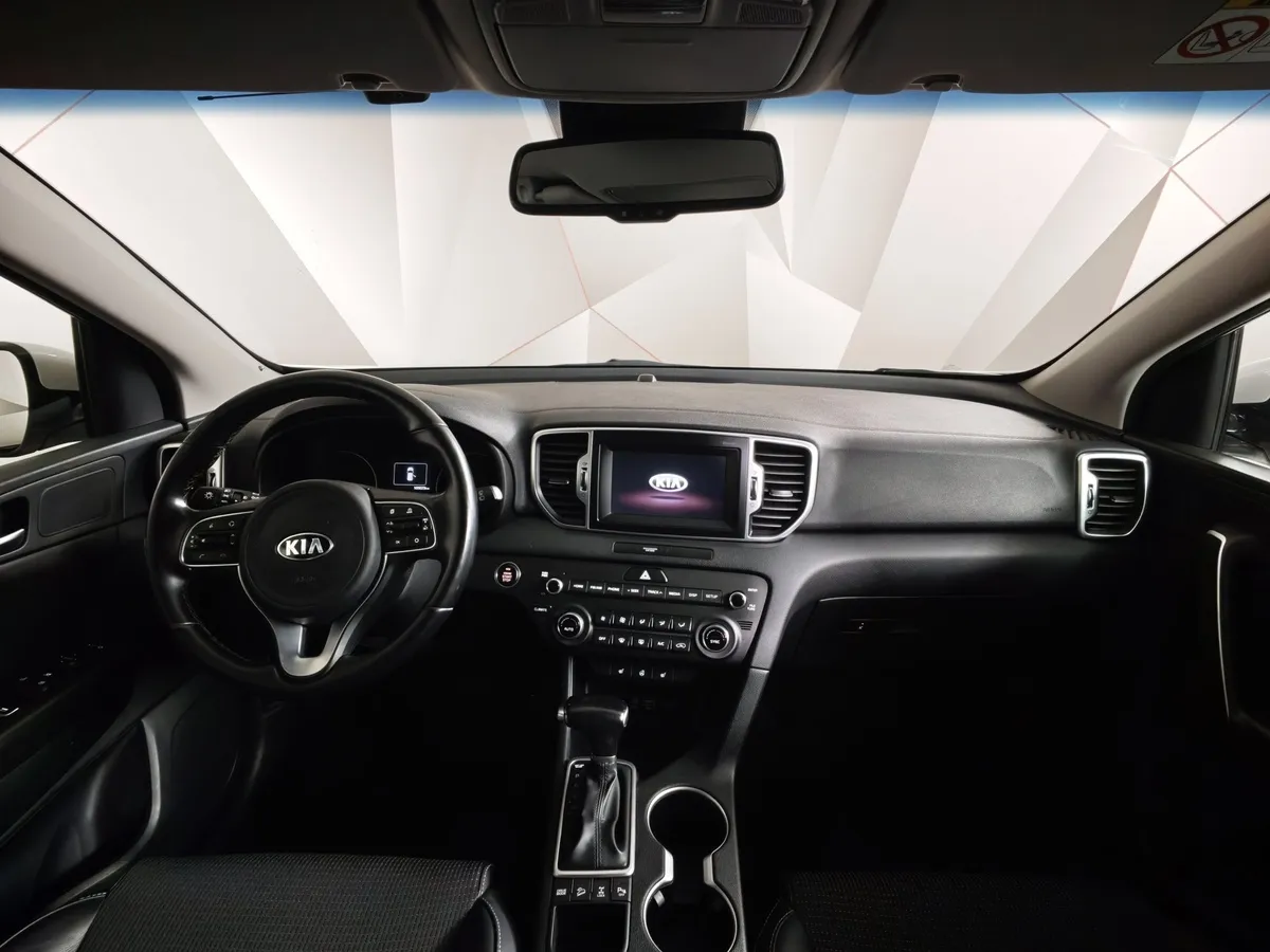 Kia Sportage 2.0 AT 4WD (150 л.с.) Prestige Белый в АВИЛОН. Слайд №14