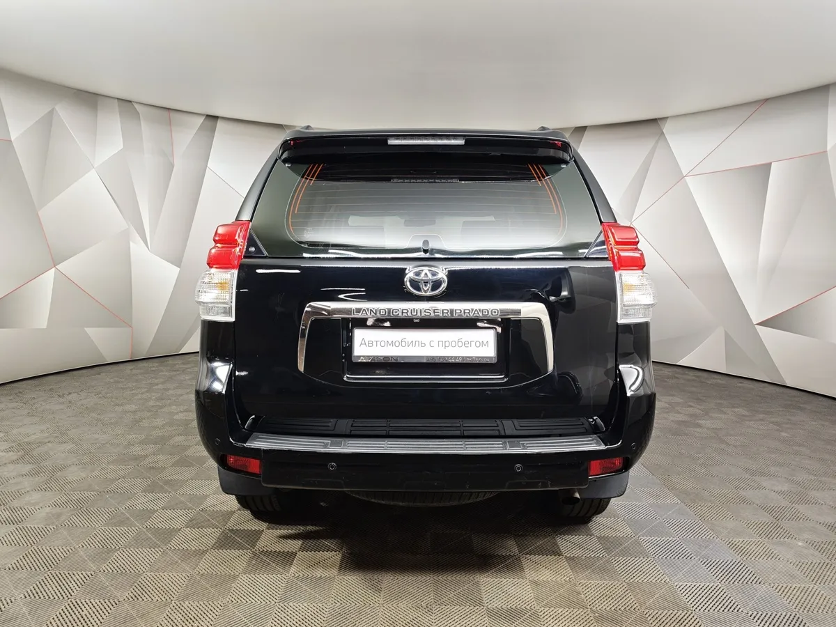 Toyota Land Cruiser Prado 4.0 AT 4WD (282 л.с.) Стандарт Черный в АВИЛОН. Слайд №8