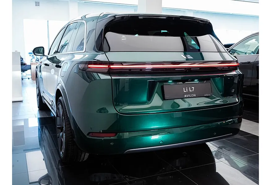 Li Auto L7 1.5 AT 4WD (449 л.с.) Ultra Зеленый в АВИЛОН. Слайд №5