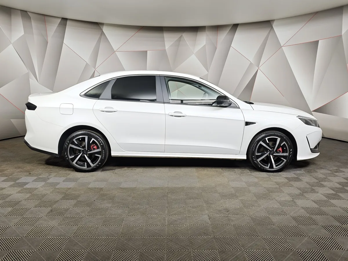 Kaiyi E5 1.5 CVT 2WD (147 л.с.) Luxury Белый в АВИЛОН. Слайд №6