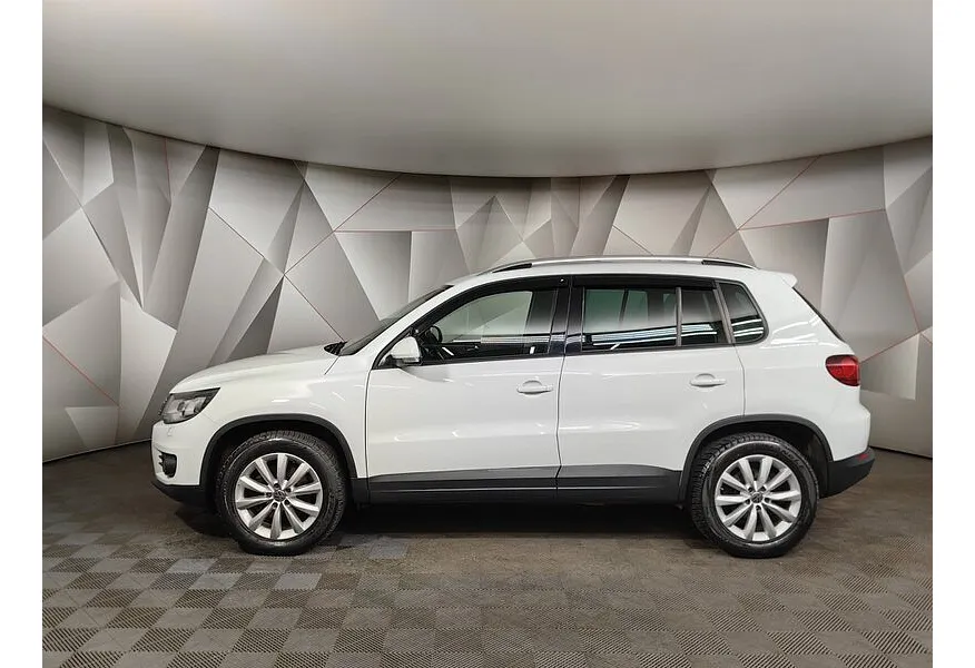Volkswagen Tiguan 2.0 TSI 4Motion AT (180 л.с.) Sport&Style Белый в АВИЛОН. Слайд №5
