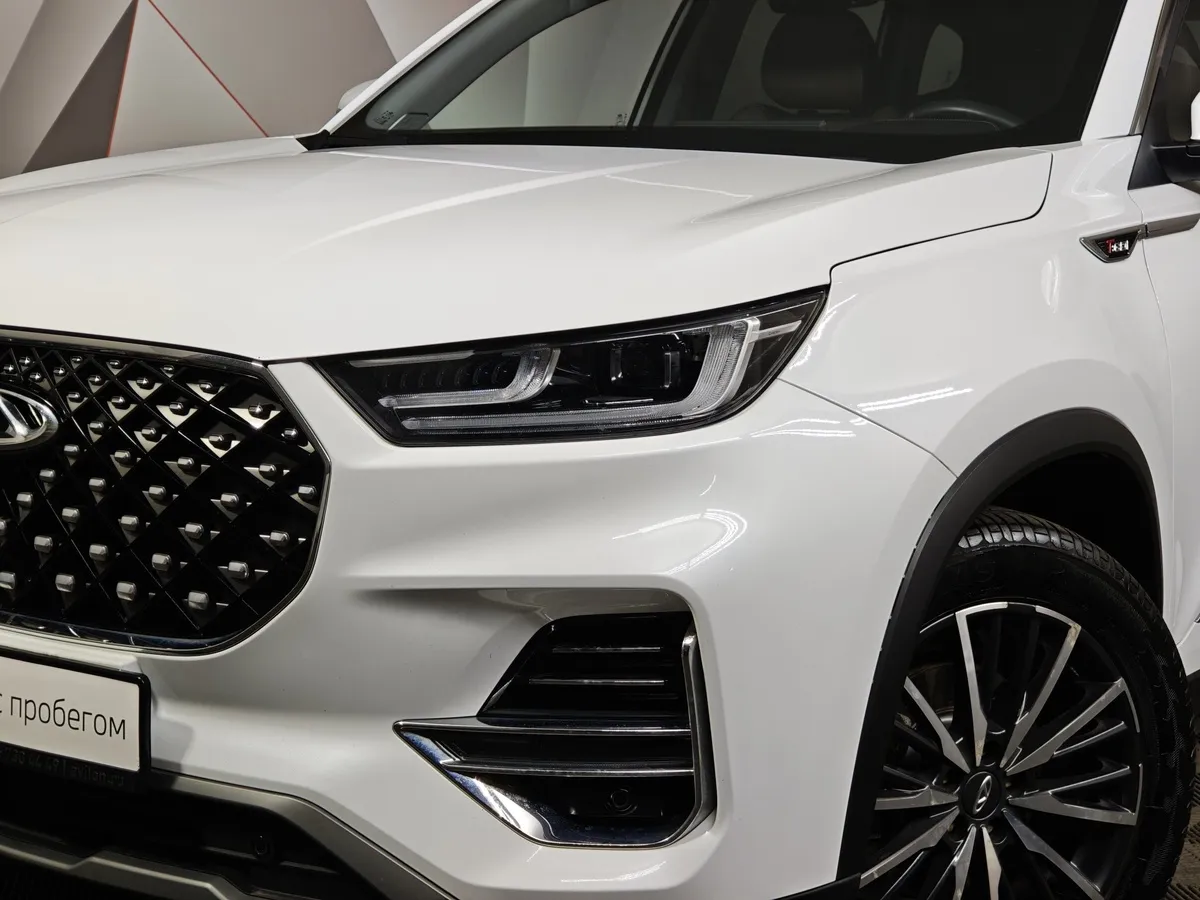 Chery Tiggo 8 Pro 1.6 TGDI DCT7 (186 л.с.) Highline (пакет Ultimate) Белый в АВИЛОН. Слайд №10