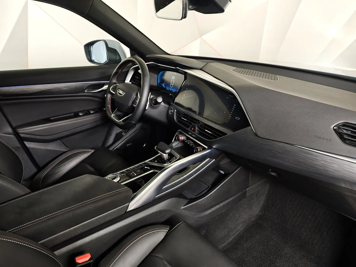 Geely Tugella 2.0 AT AWD (238 л.с.) Flagship Серый в АВИЛОН. Слайд №12